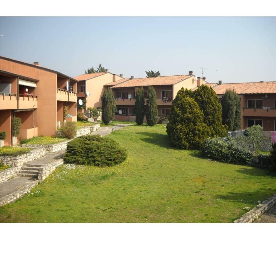 Appartamento comodo al lago e Gardaland Castelnuovo del Garda Exterior foto