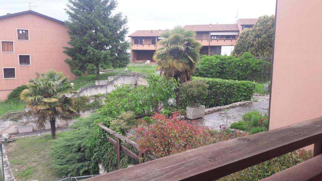 Appartamento comodo al lago e Gardaland Castelnuovo del Garda Exterior foto